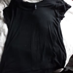 Black t-shirt